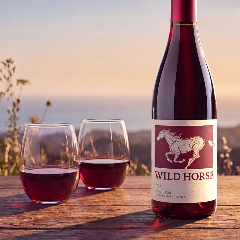 Wild Horse bottle with two glasses